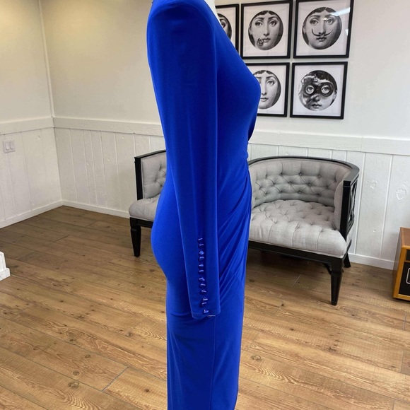 Elegant Blue Long Sleeve Dress - Picture 3 of 8